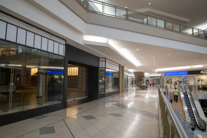 Topshop's Digital Afterlife Has Created Britain's First Generation of Retail Ghosts